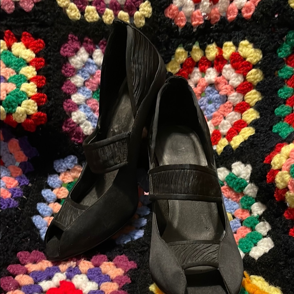 Elegant Black Women's Shoes